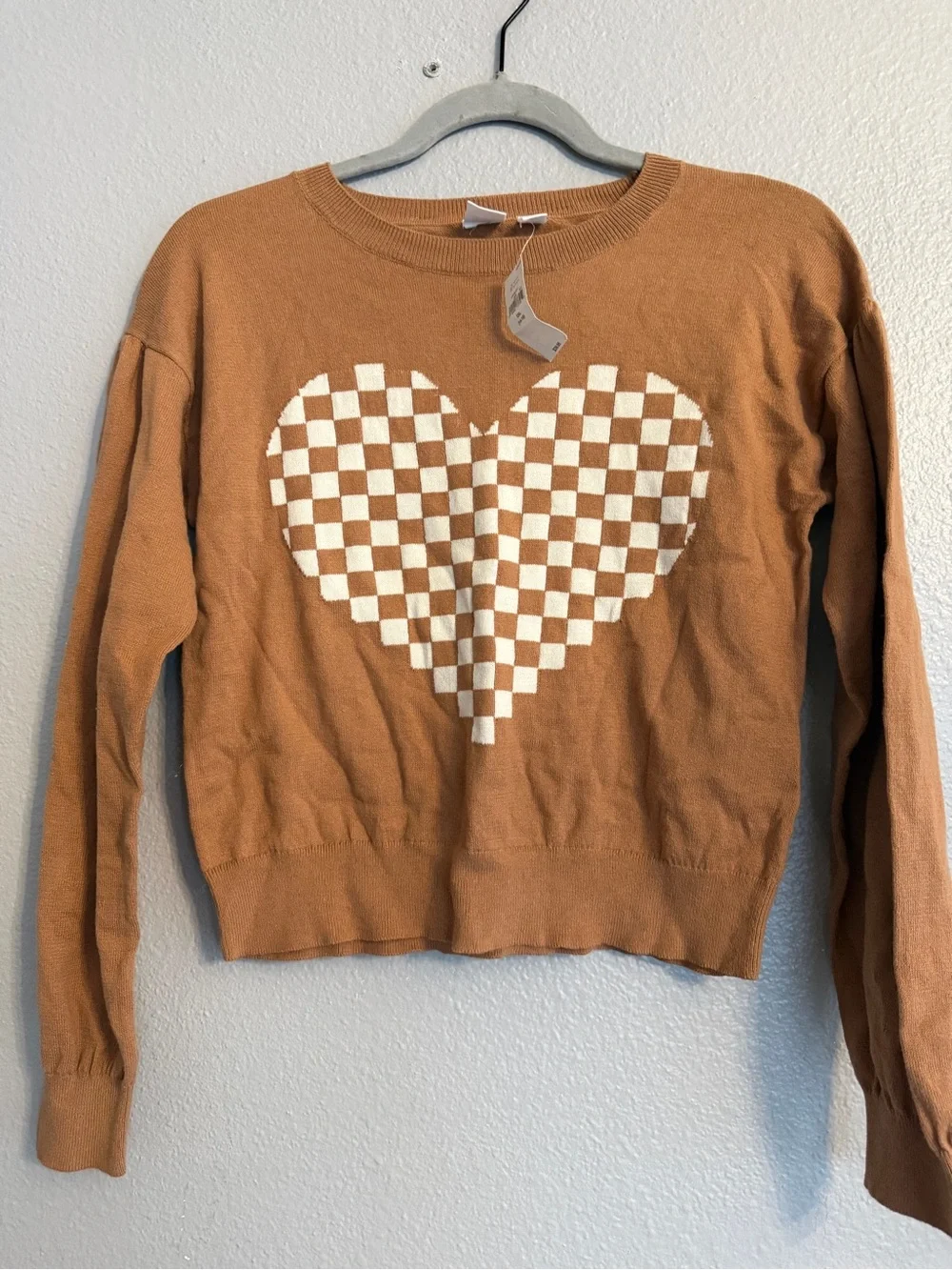 GAP Tan and White Checkerboard Heart Jumper